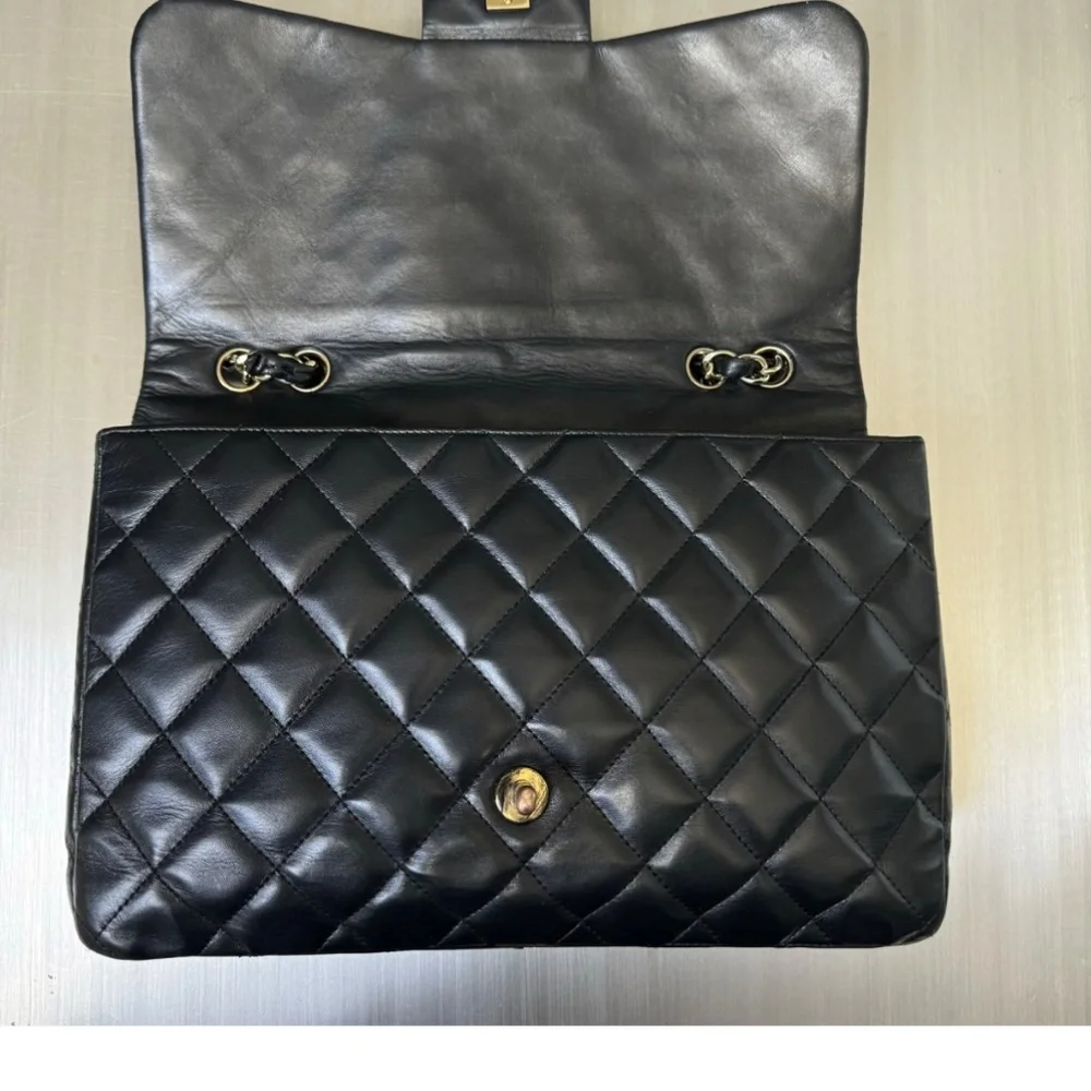 Handbag - Picture 8 of 10